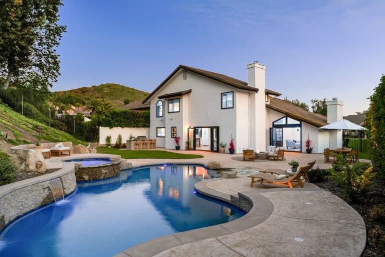Meade Pool The Advantages of a Pool for Entertaining at Home